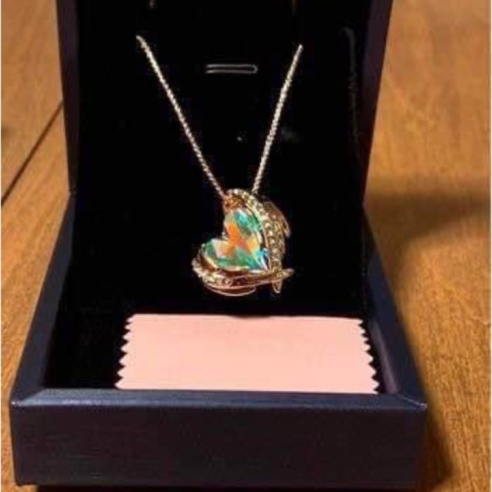 Gorgeous blue heart necklace with a gift box - Picture 3 of 5